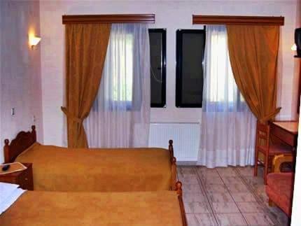 Guesthouse Bizani Neo Mpizani Bagian luar foto