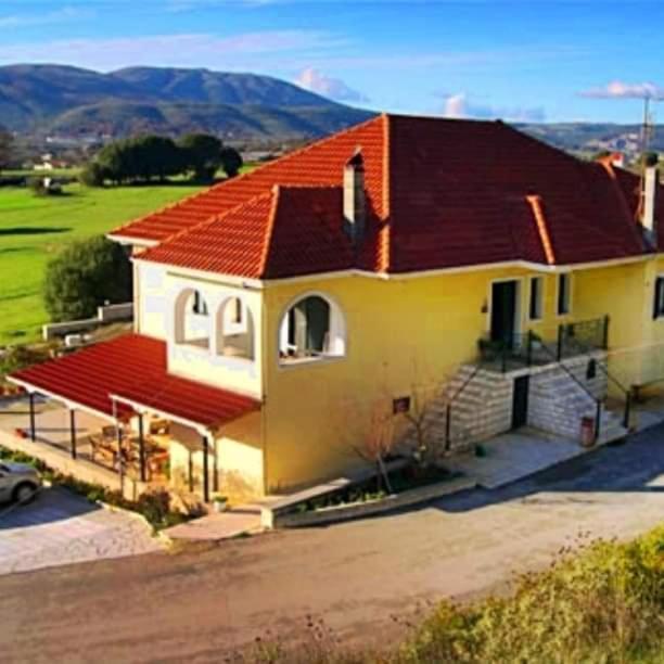 Guesthouse Bizani Neo Mpizani Bagian luar foto