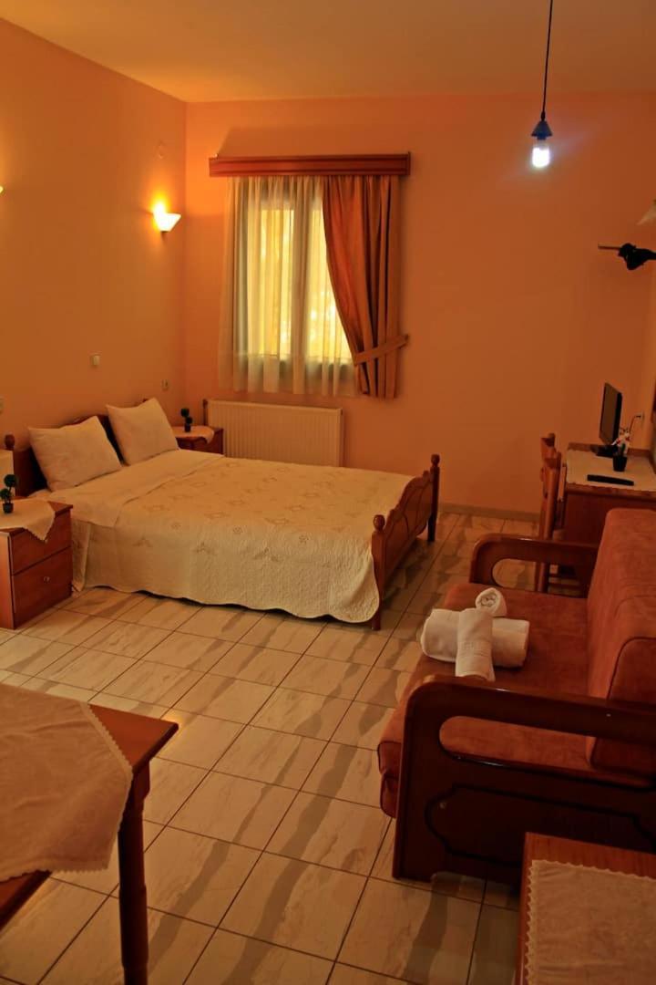 Guesthouse Bizani Neo Mpizani Ruang foto